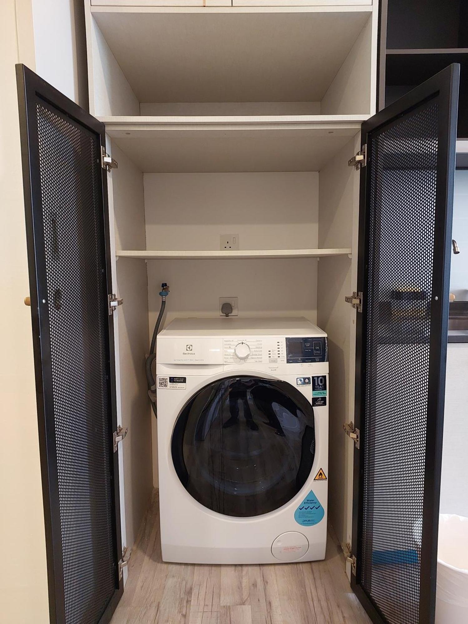 Апартаменты Millerz Square By Mykey Куала-Лумпур Экстерьер фото A washing machine in a laundry room