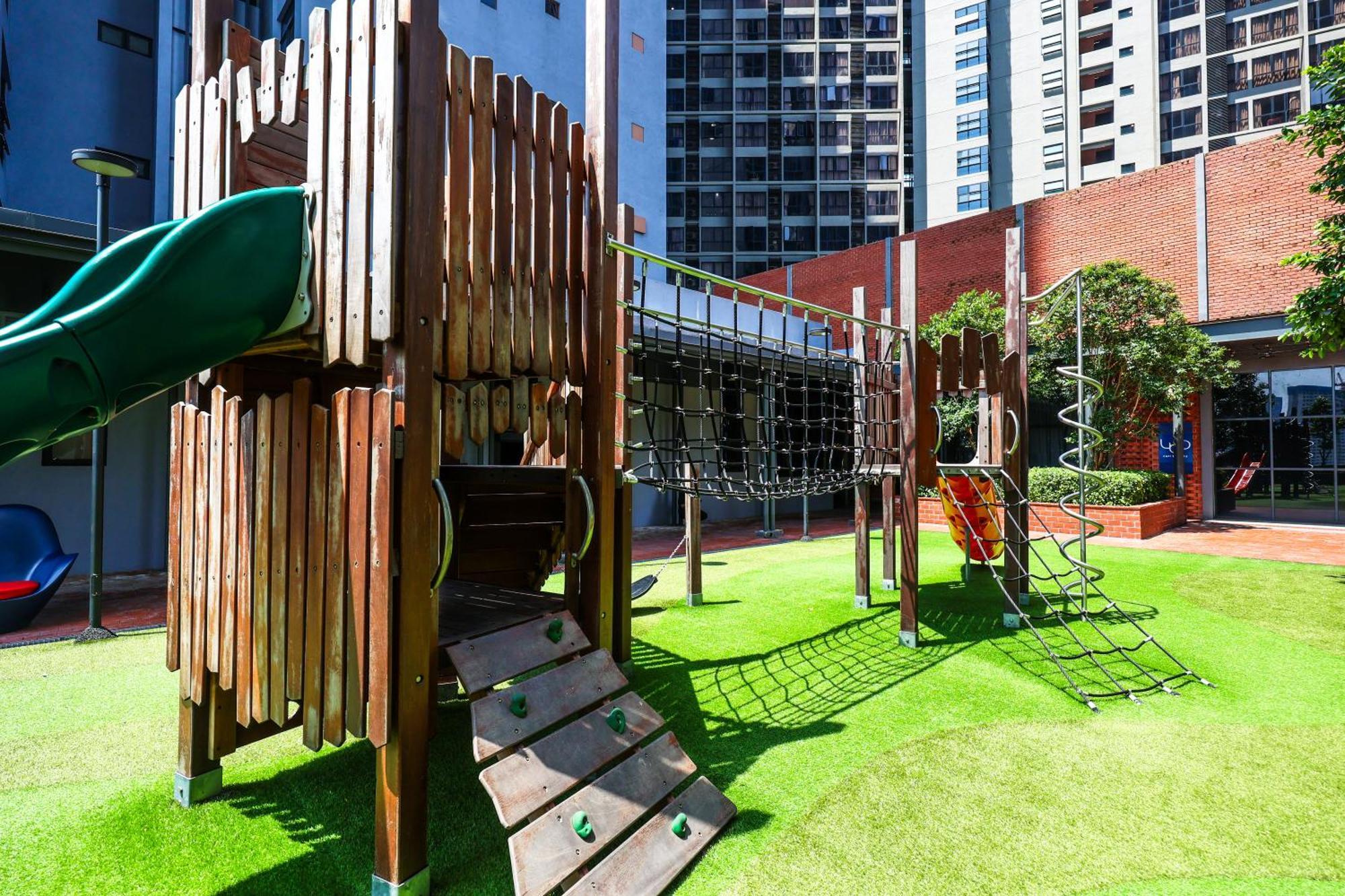 Апартаменты Millerz Square By Mykey Куала-Лумпур Экстерьер фото Playground at the Village