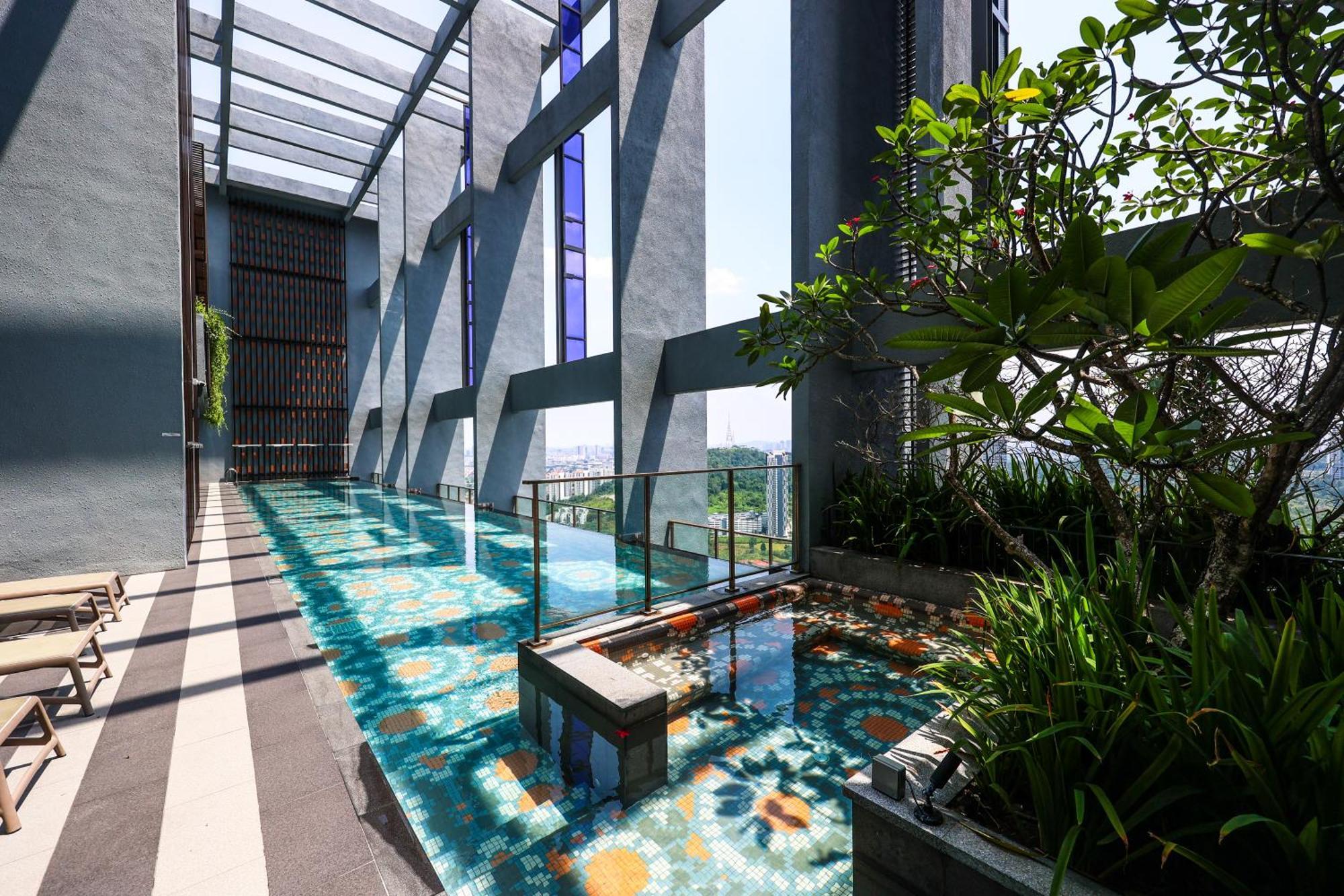 Апартаменты Millerz Square By Mykey Куала-Лумпур Экстерьер фото The Sky Garden